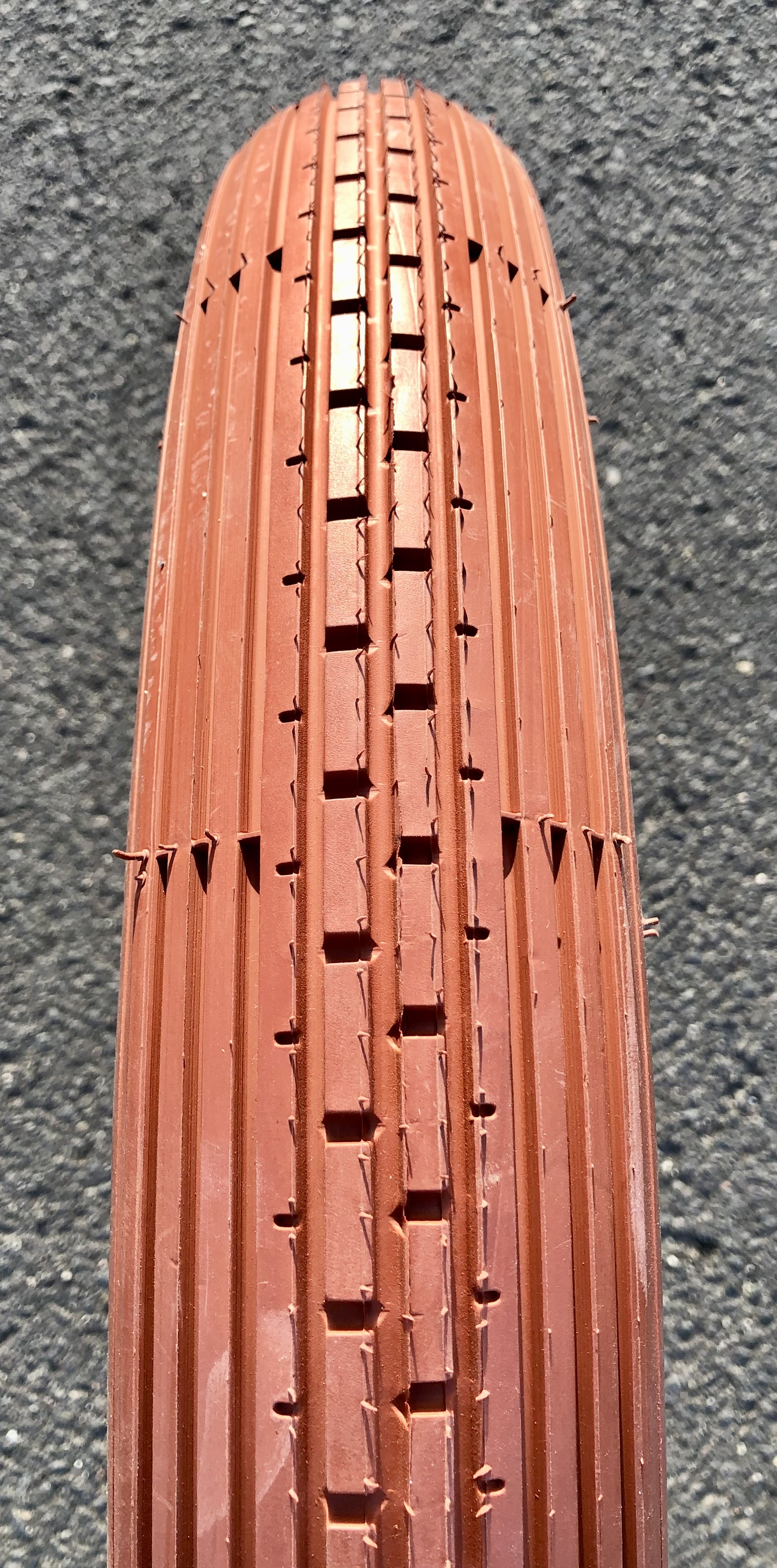 Fatbike_24x3_Thick-Brick_red_Low-Rider_Tire_8w4xttVnOi7qBr