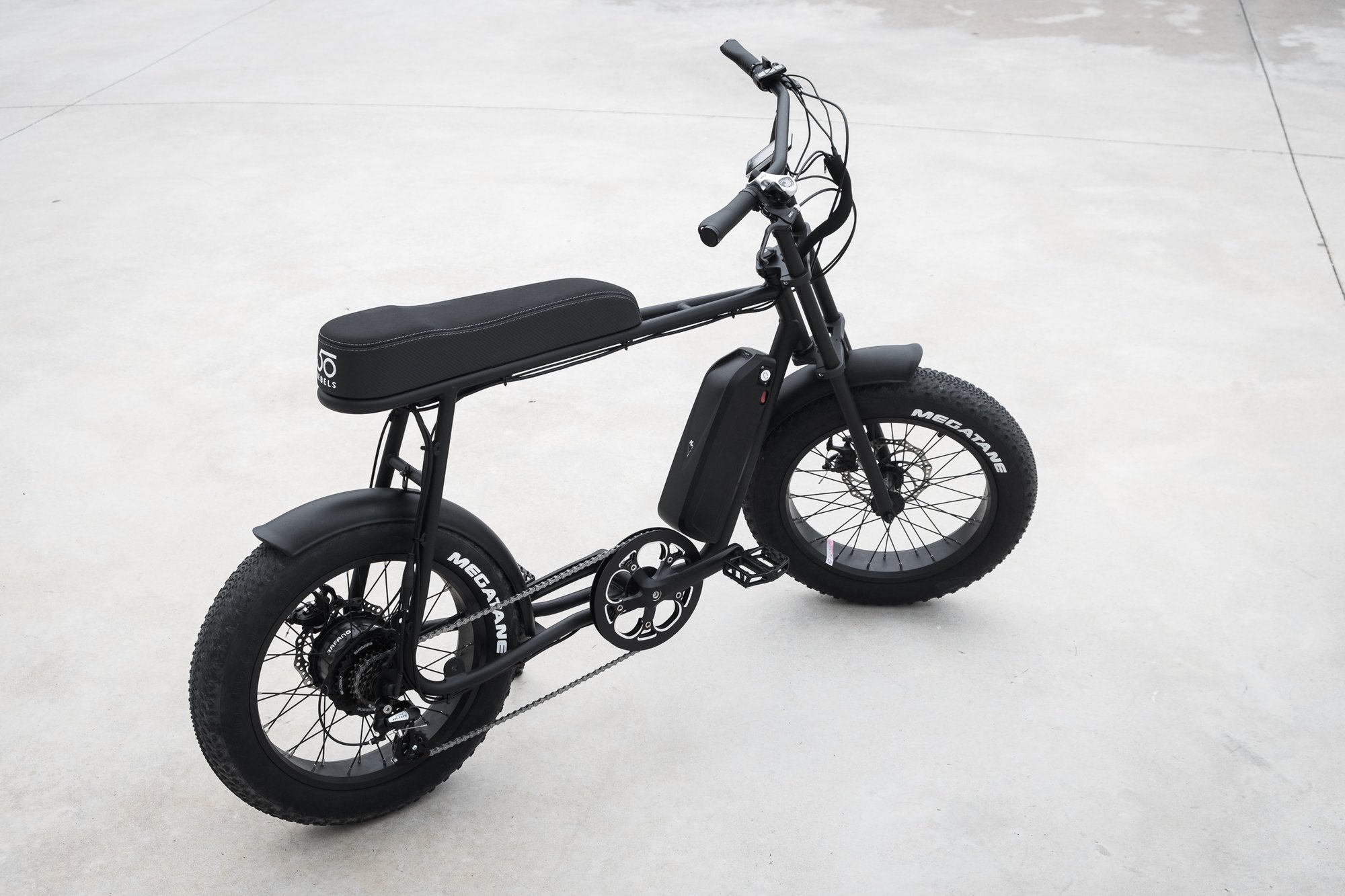 50R-R2021-product-page-00581_2000x