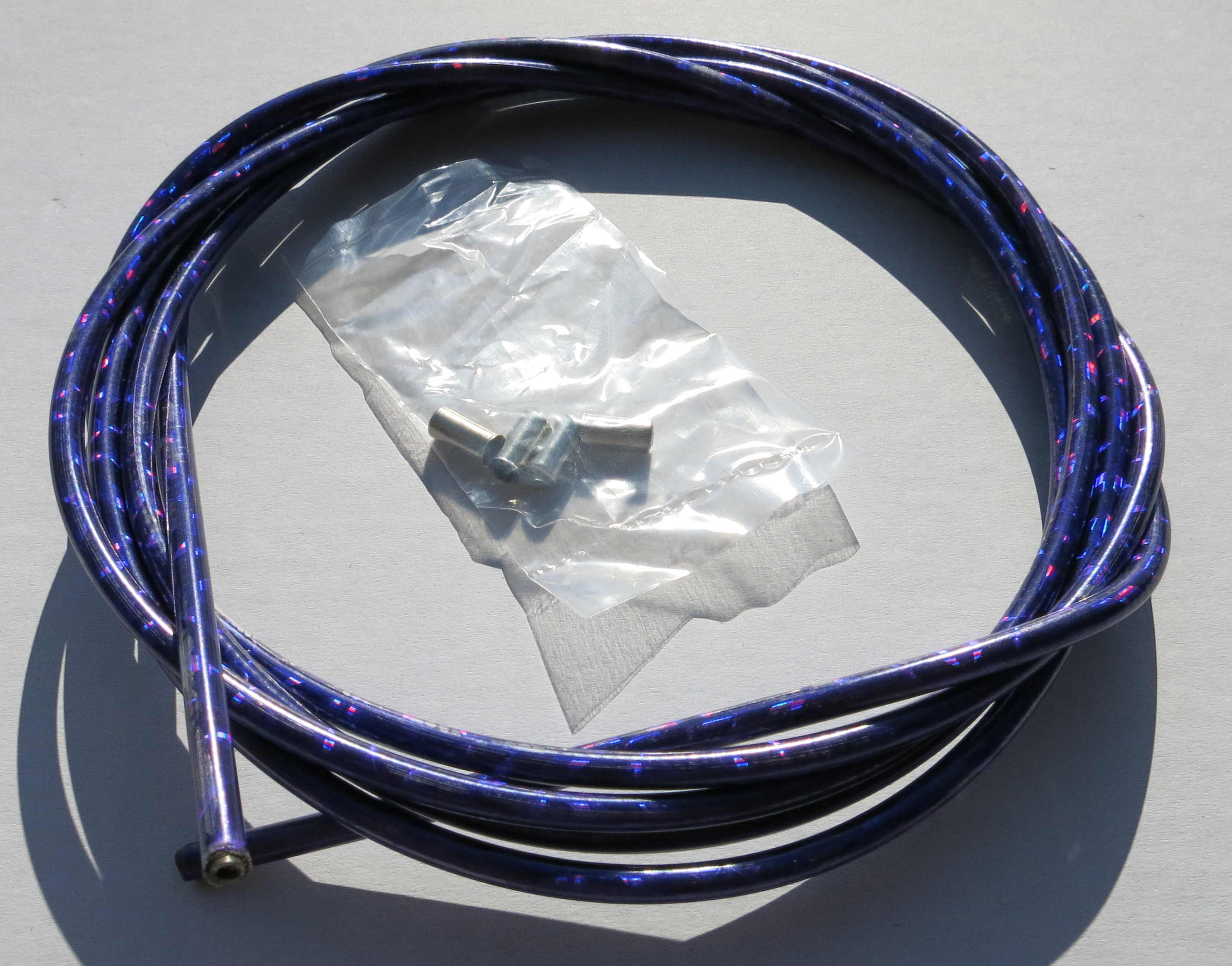 Outer Cable Housing Glittering Purple Metallic 2,50 m 5 mm