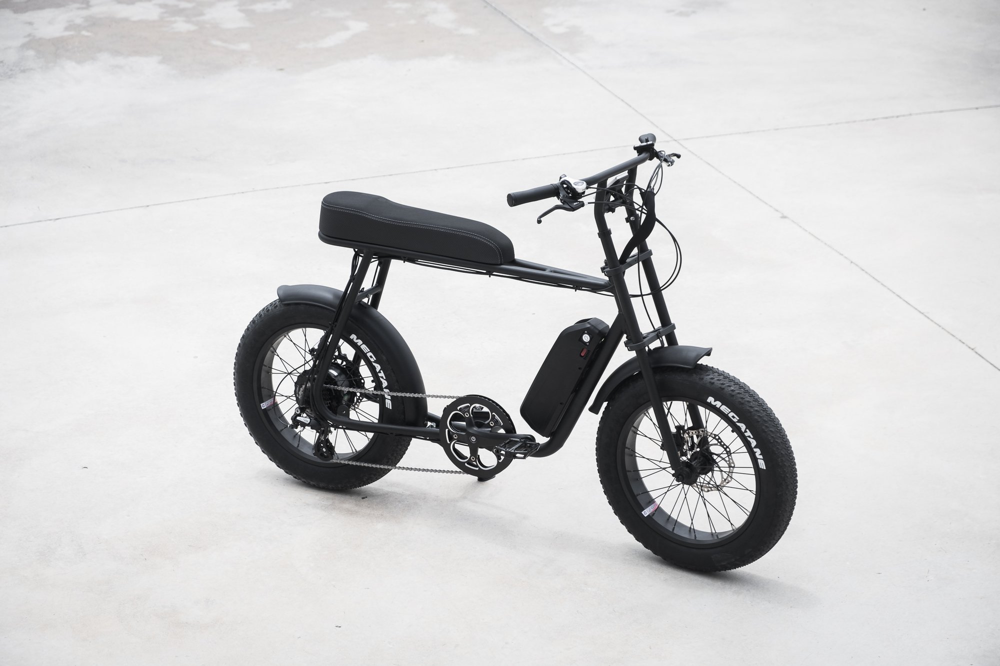 50R-R2021-product-page-00574_2000x