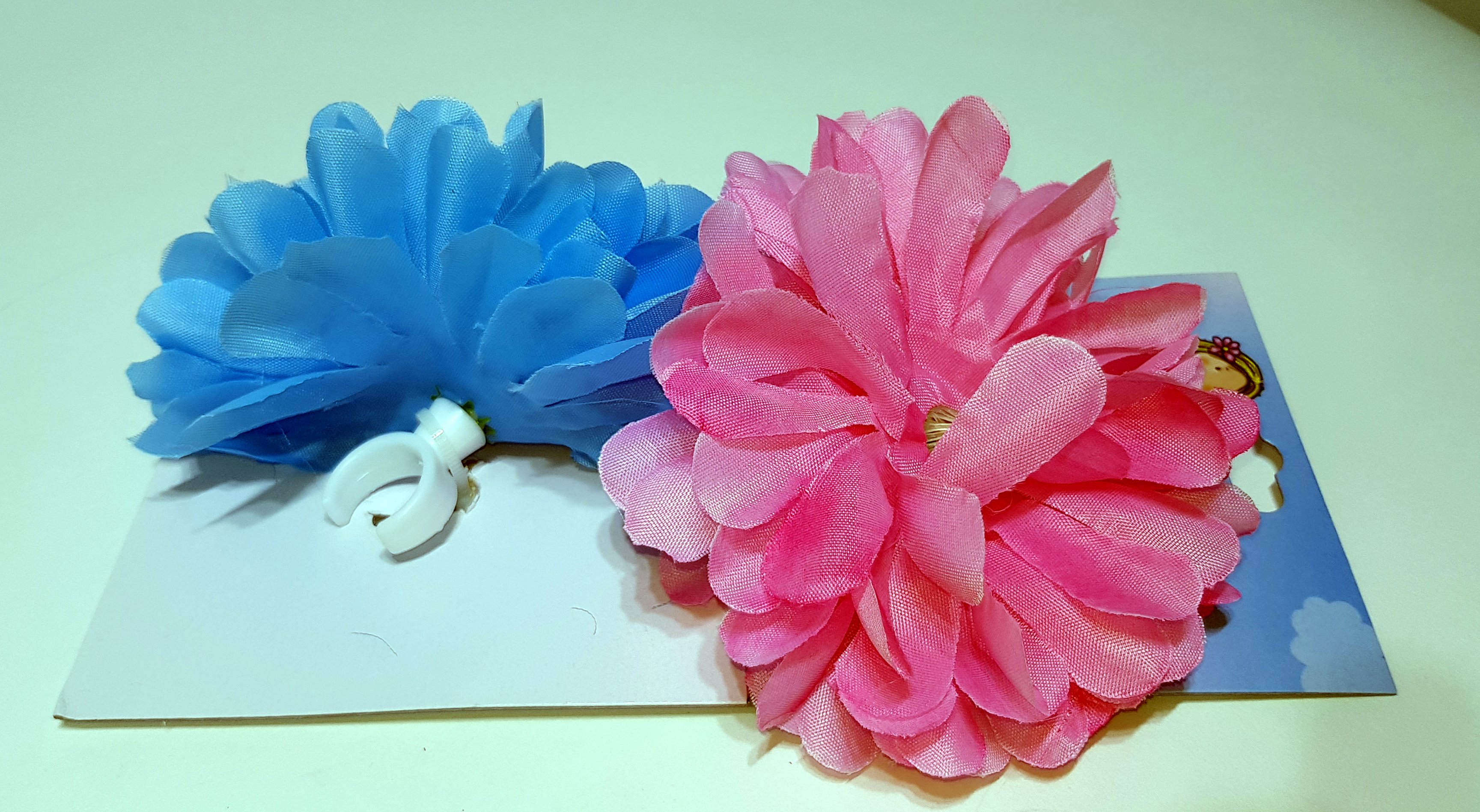 Handlebar flowers Painted Dahlia pink and blue