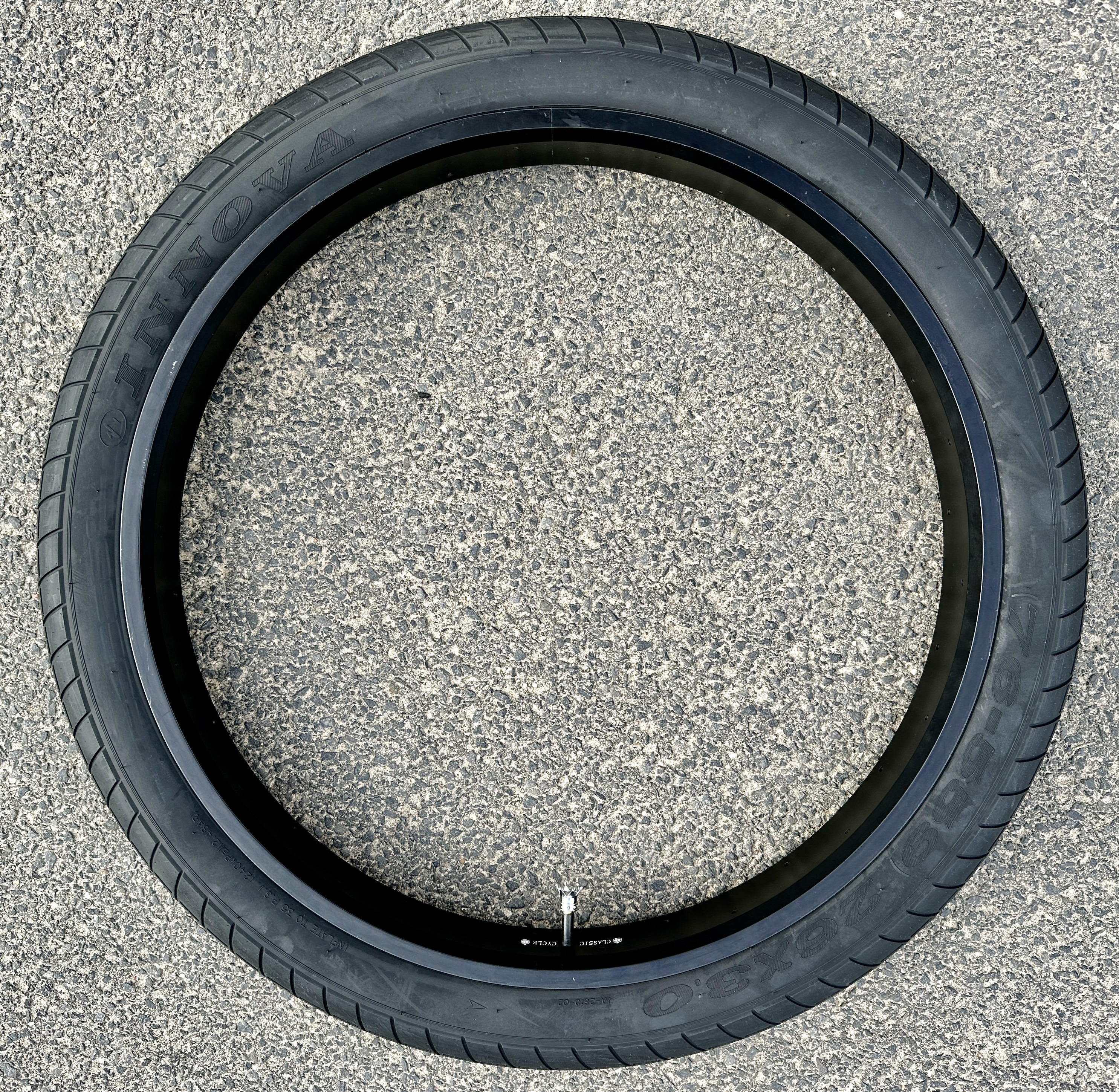 Tire Street Brick Semi Slick 26 x 3.0 black