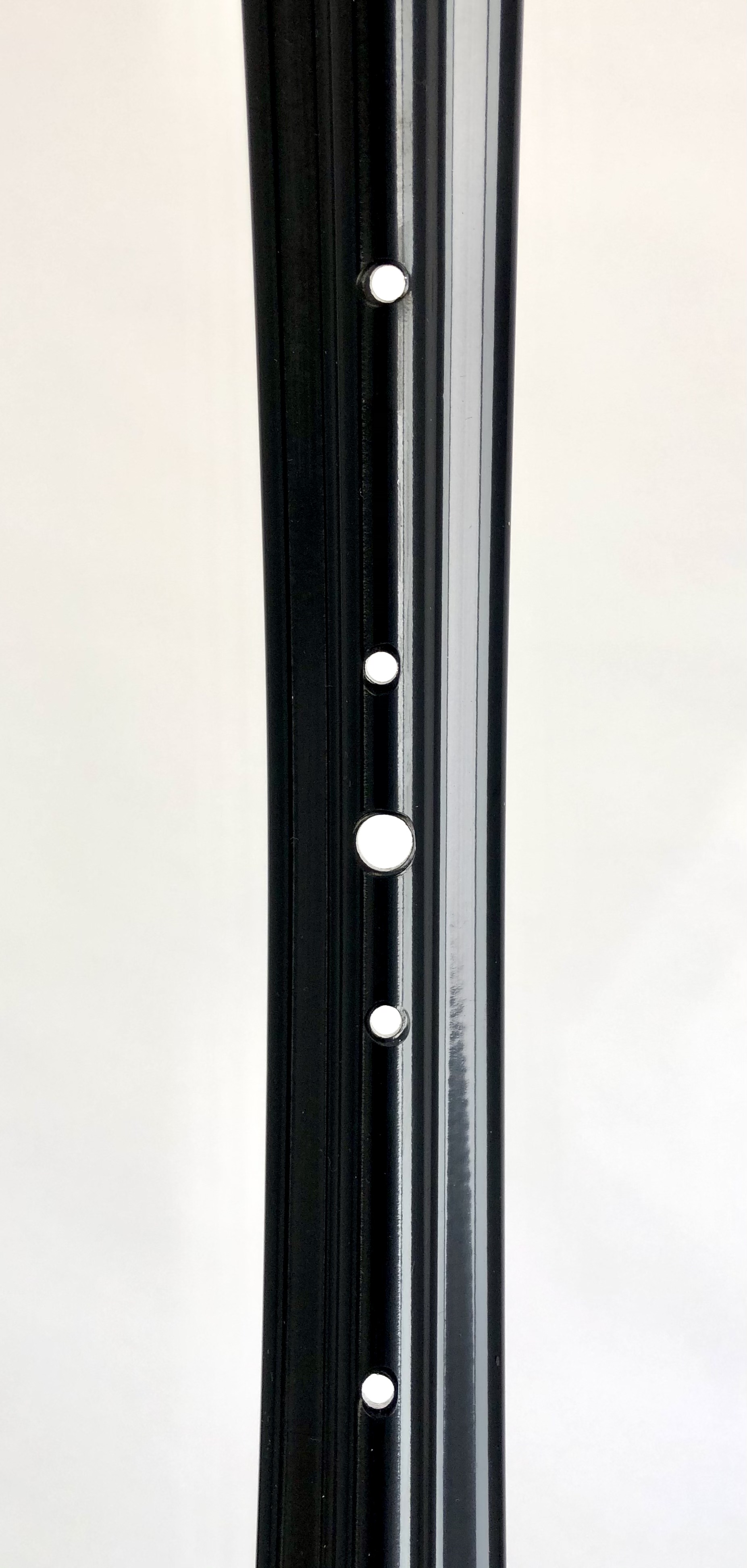 Westwood - Rim, black, 28 x 1 1/2  36 holes 38-635