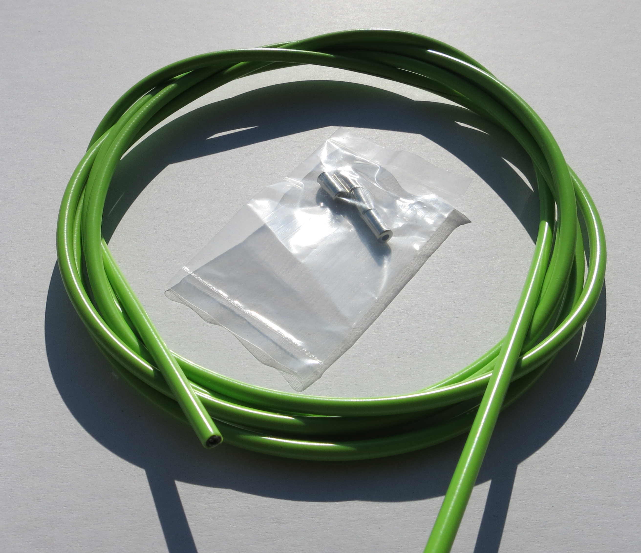 Outer Cable Housing Light Green 2,50 m 5 mm