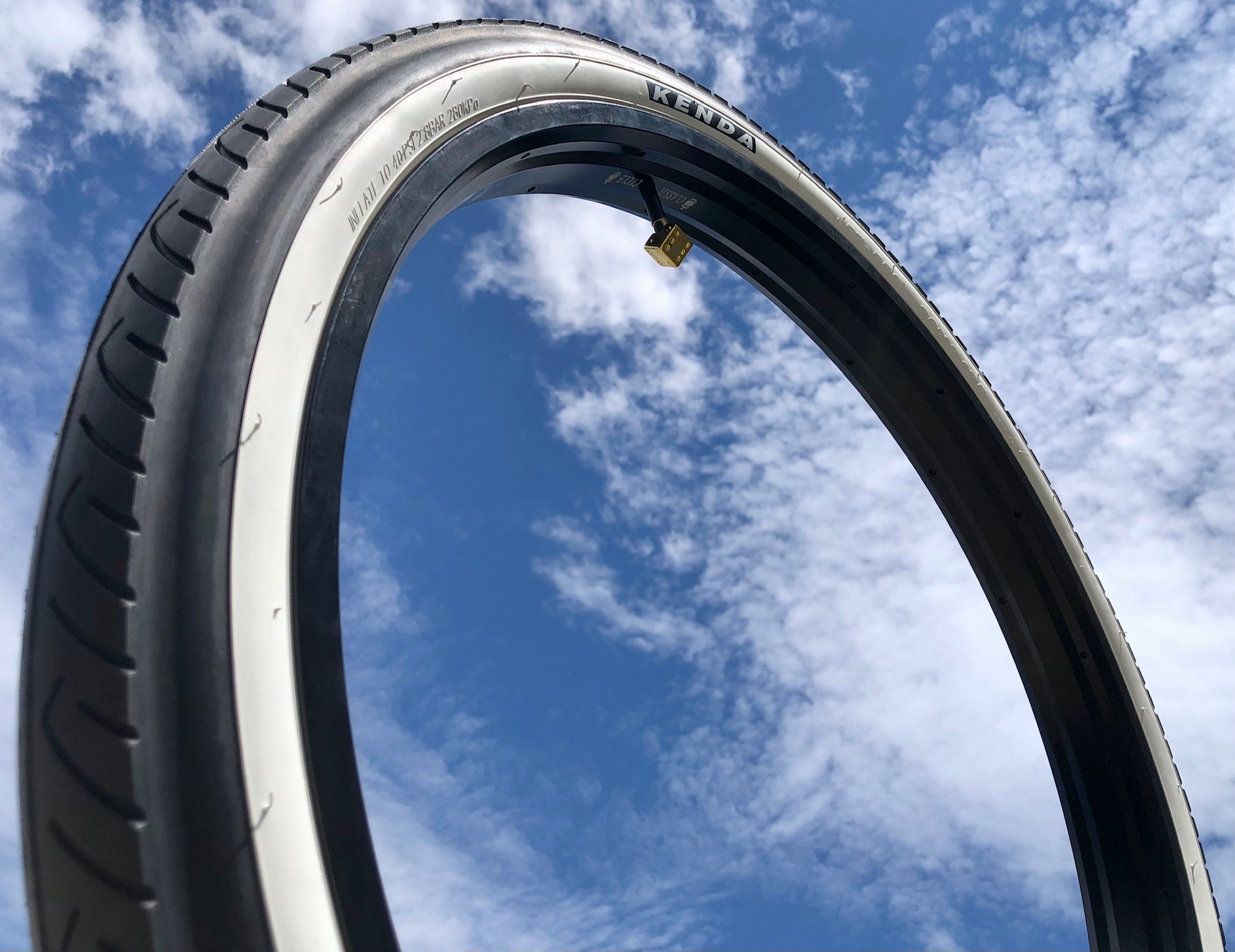 kenda_kraze_26x2-125_-motorradprofil_motorbike_pattern_bicycle_tire_classic-cycle_classic_cycle8