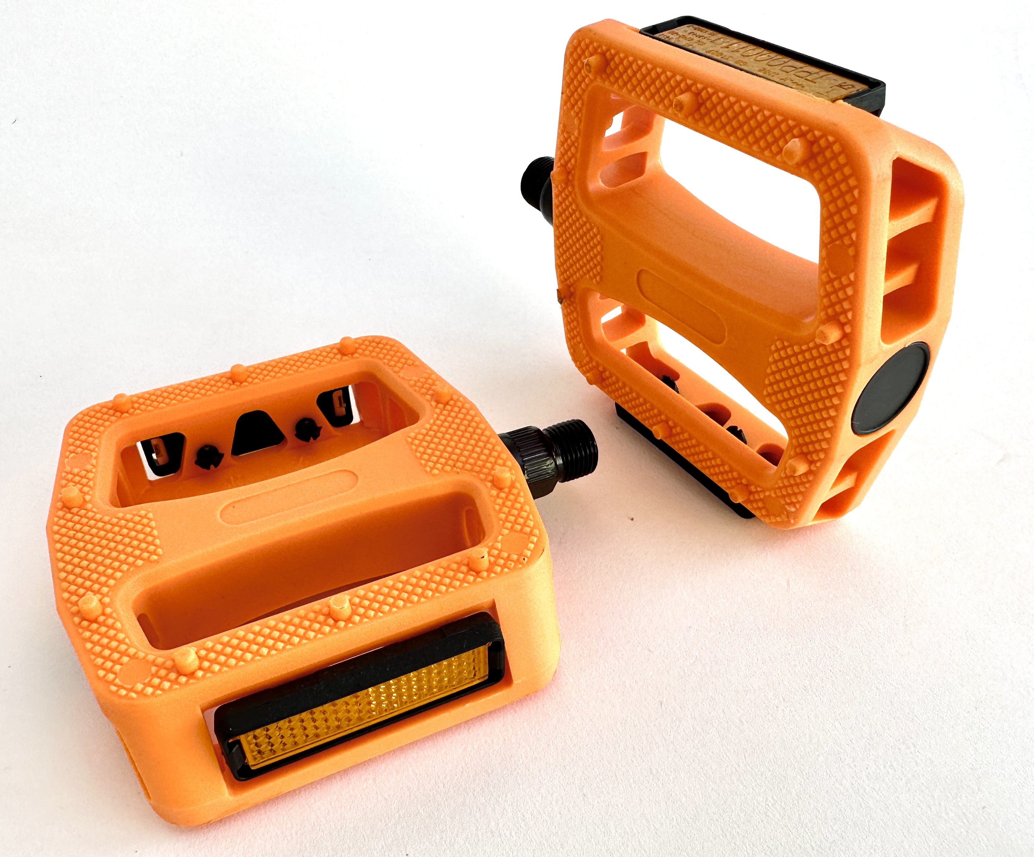 Pedals plastic 9/16 with reflectors, orange