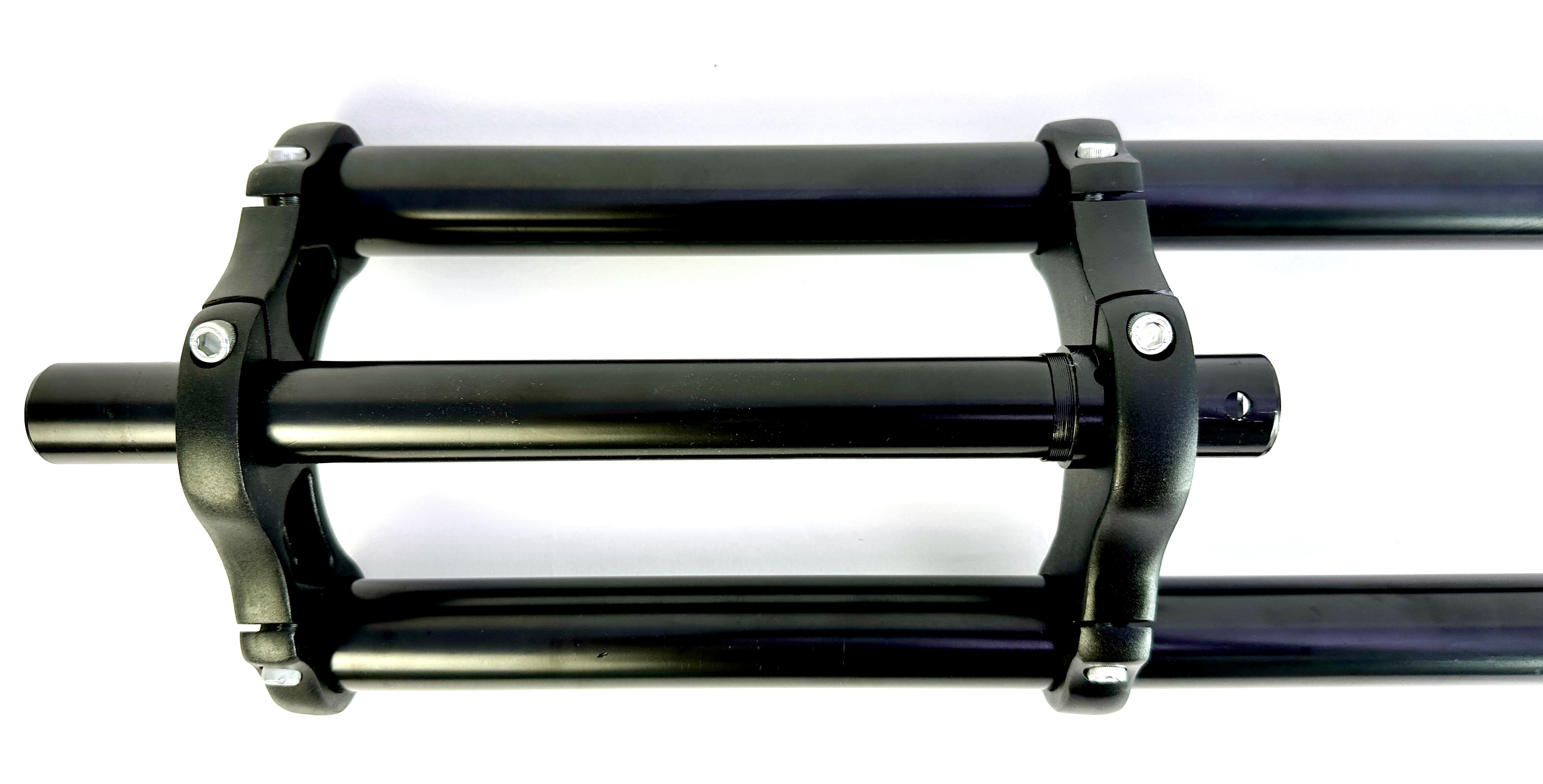 2-Double crown fork 570 mm black 1 inch shaft