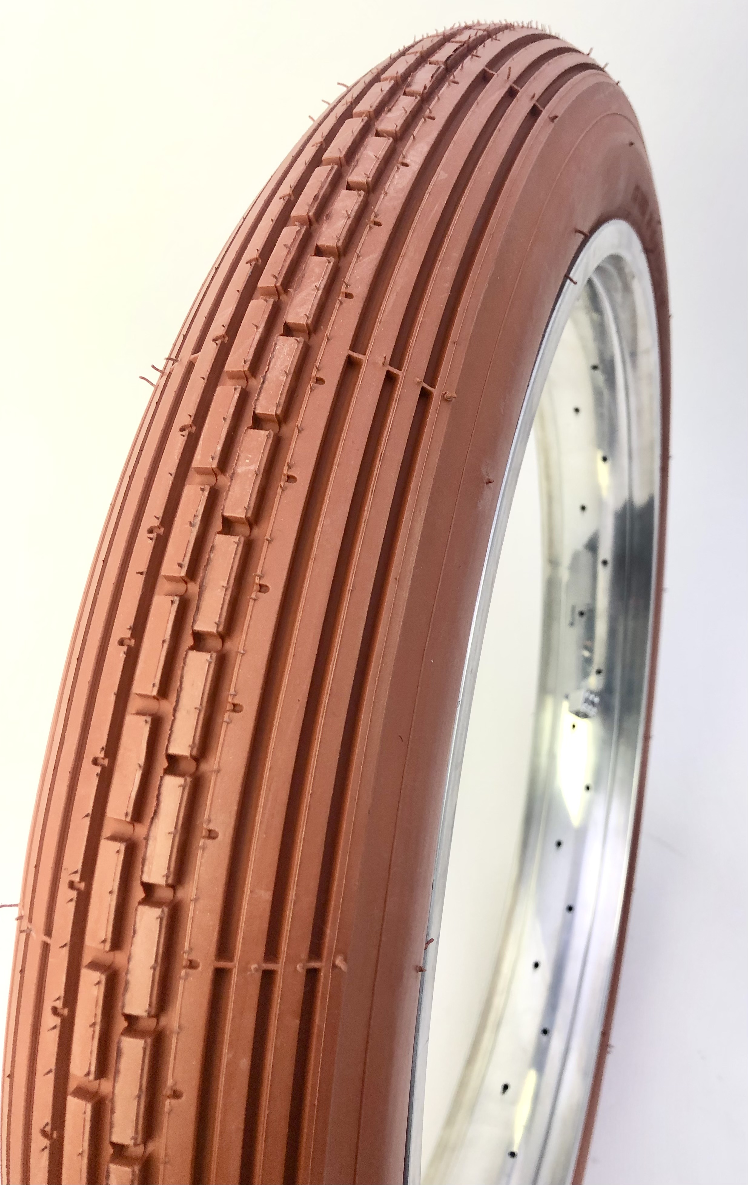 Fatbike_24x3_Thick-Brick_red_Low-Rider_Tire_6