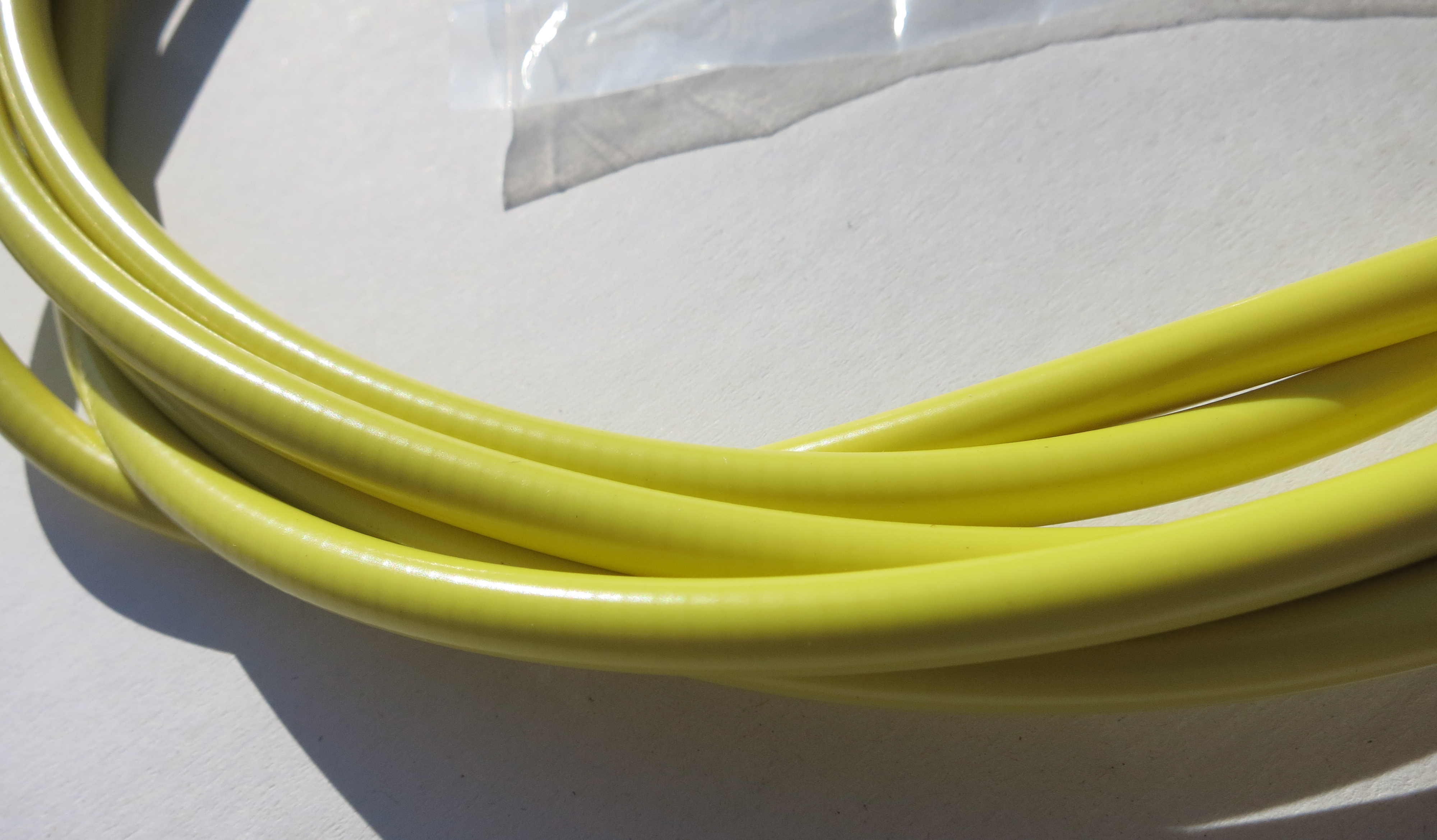 Outer Cable Housing Light Yellow 2,50 m 5 mm