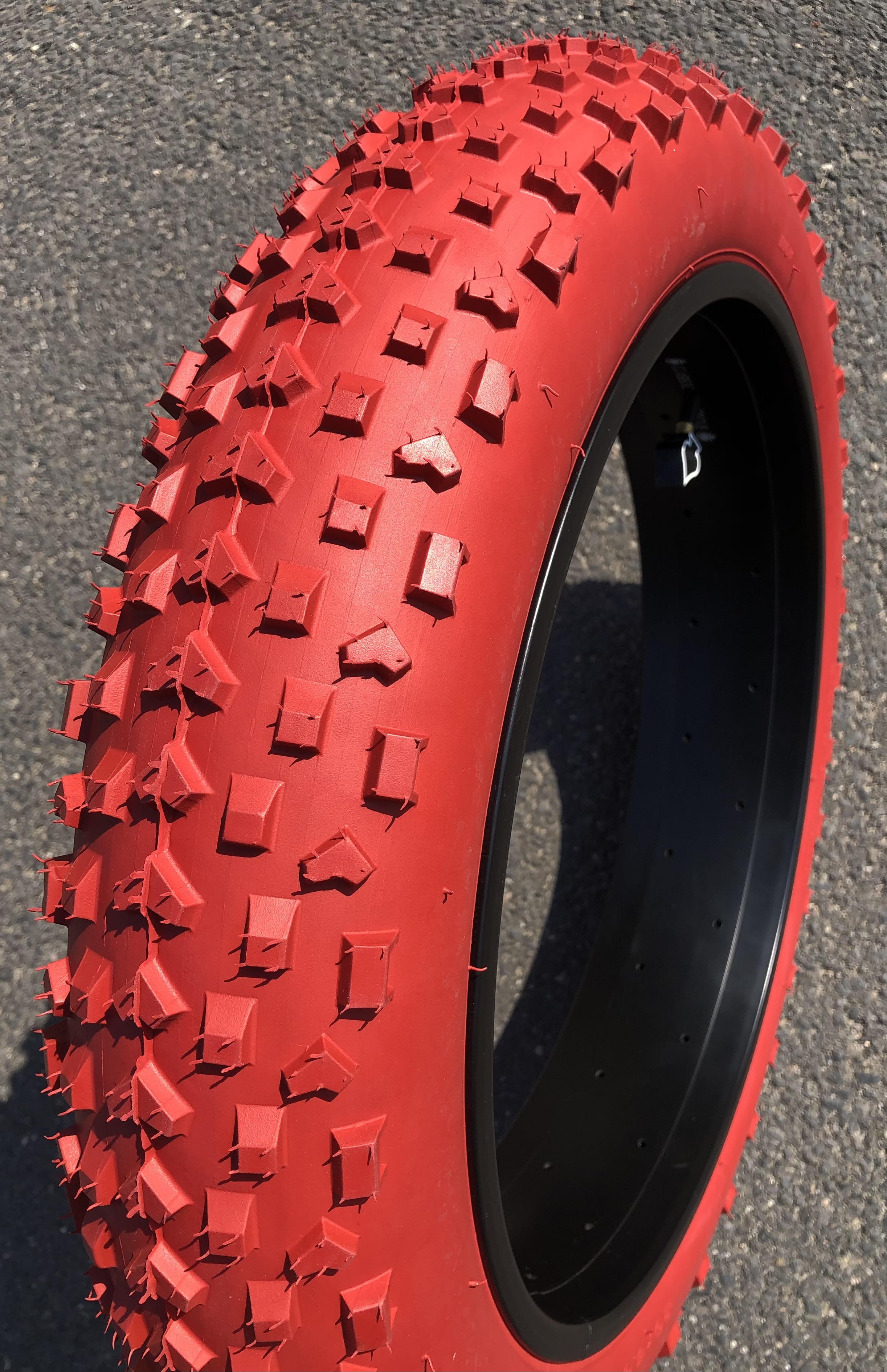 Fatbike_20x4-0_tire_red_Rocker_6