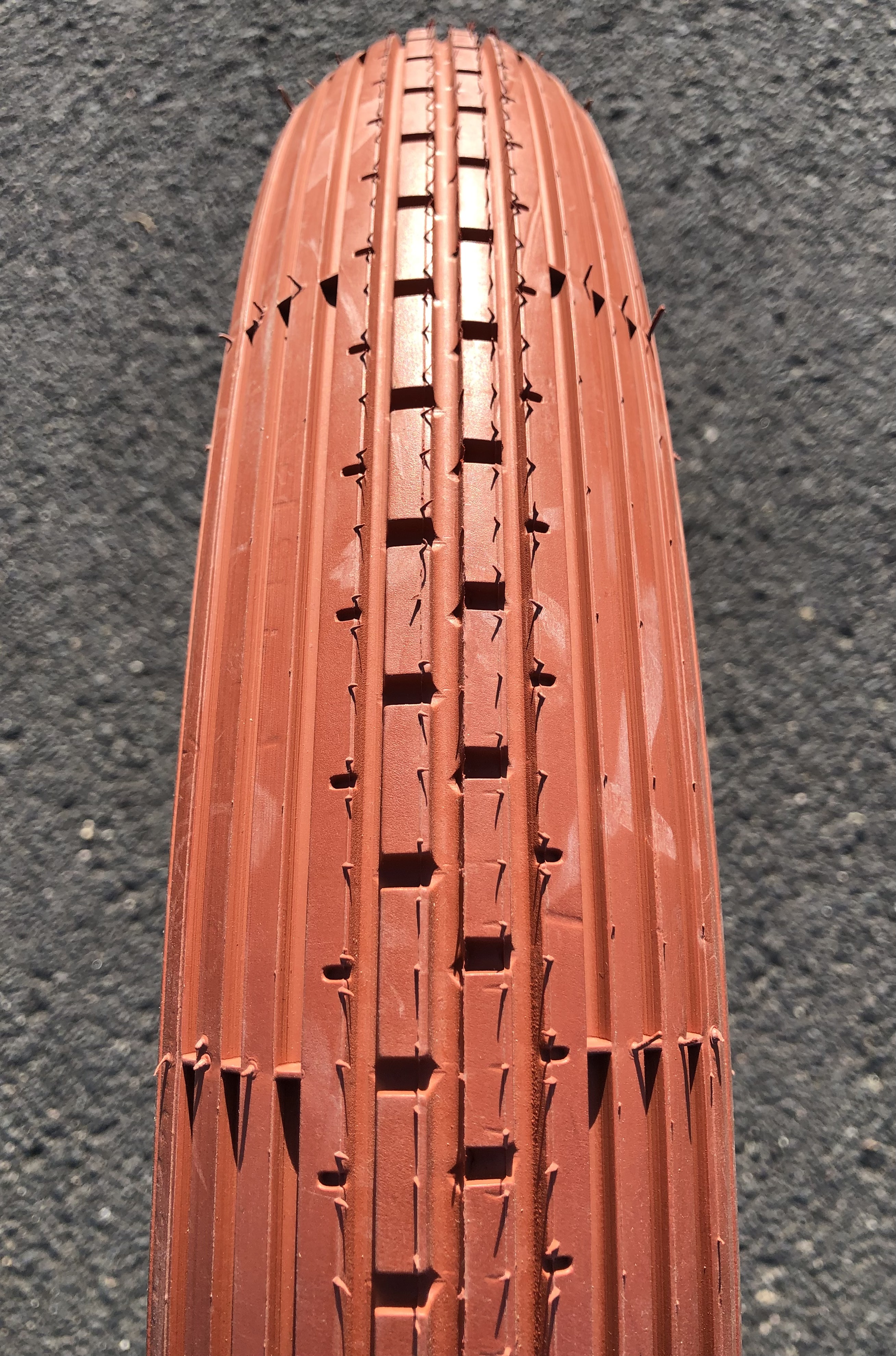 24 x 3.0 Thick Brick Tire clay / brick color