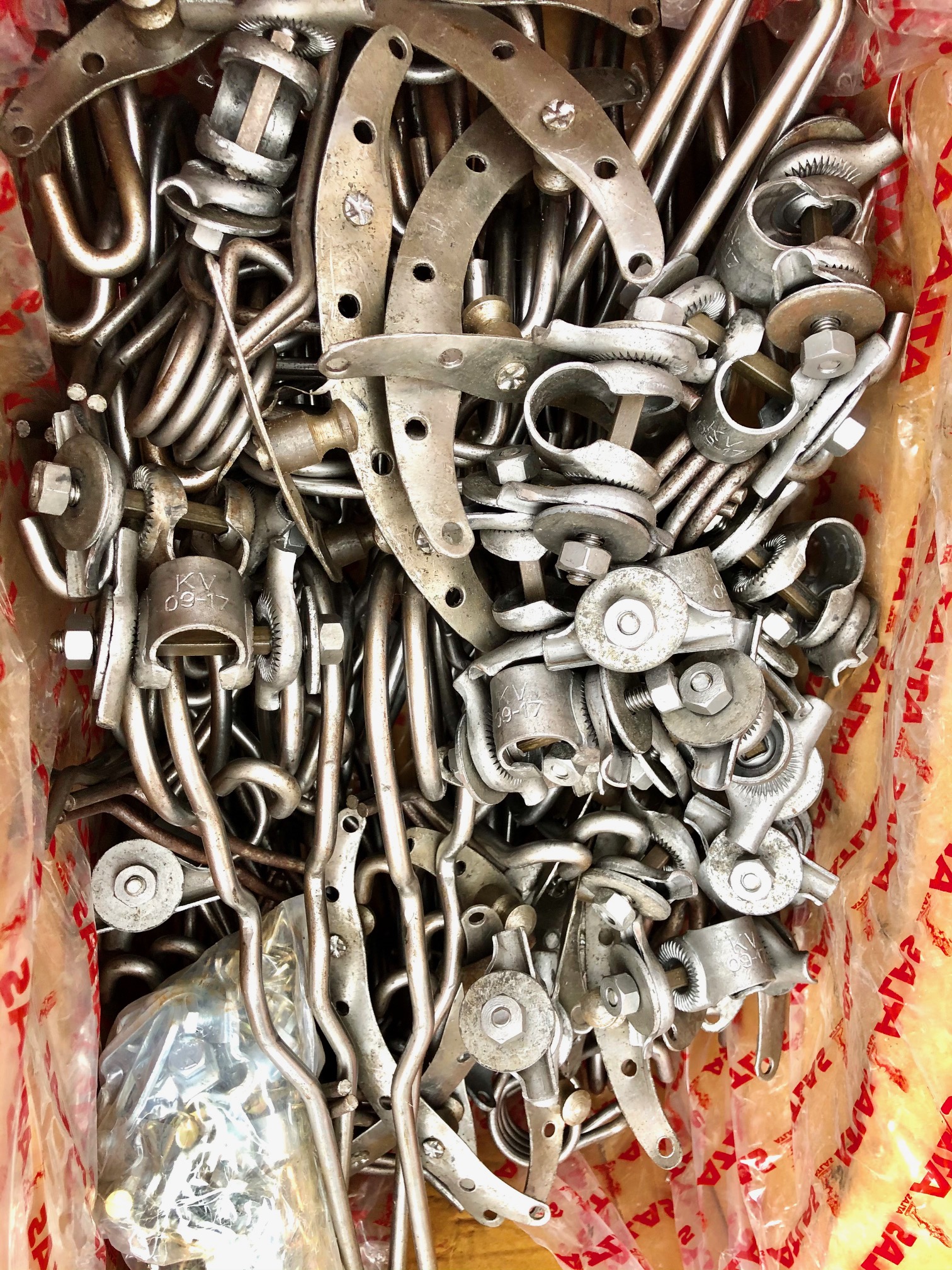 saddle_rail_hammock_frame_set_rivets_clamp5