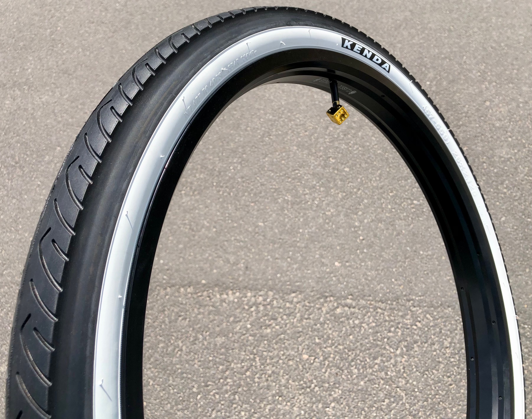 kenda_kraze_26x2-125_26x2-125_-motorradprofil_motorbike_pattern_bicycle_tire_classic-cycle_classic_cycle