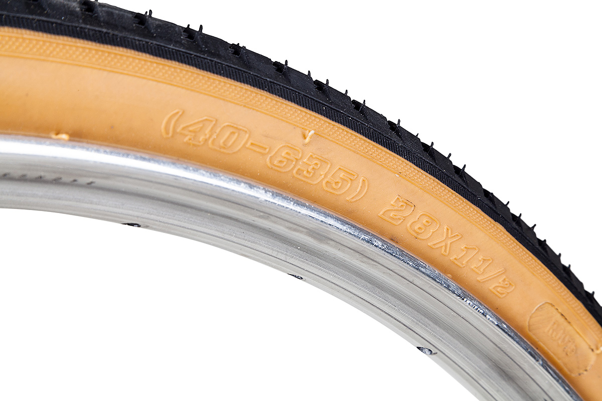Tires Classic Cycle Black with gum wall 28 x 1 1/2  40 x 635