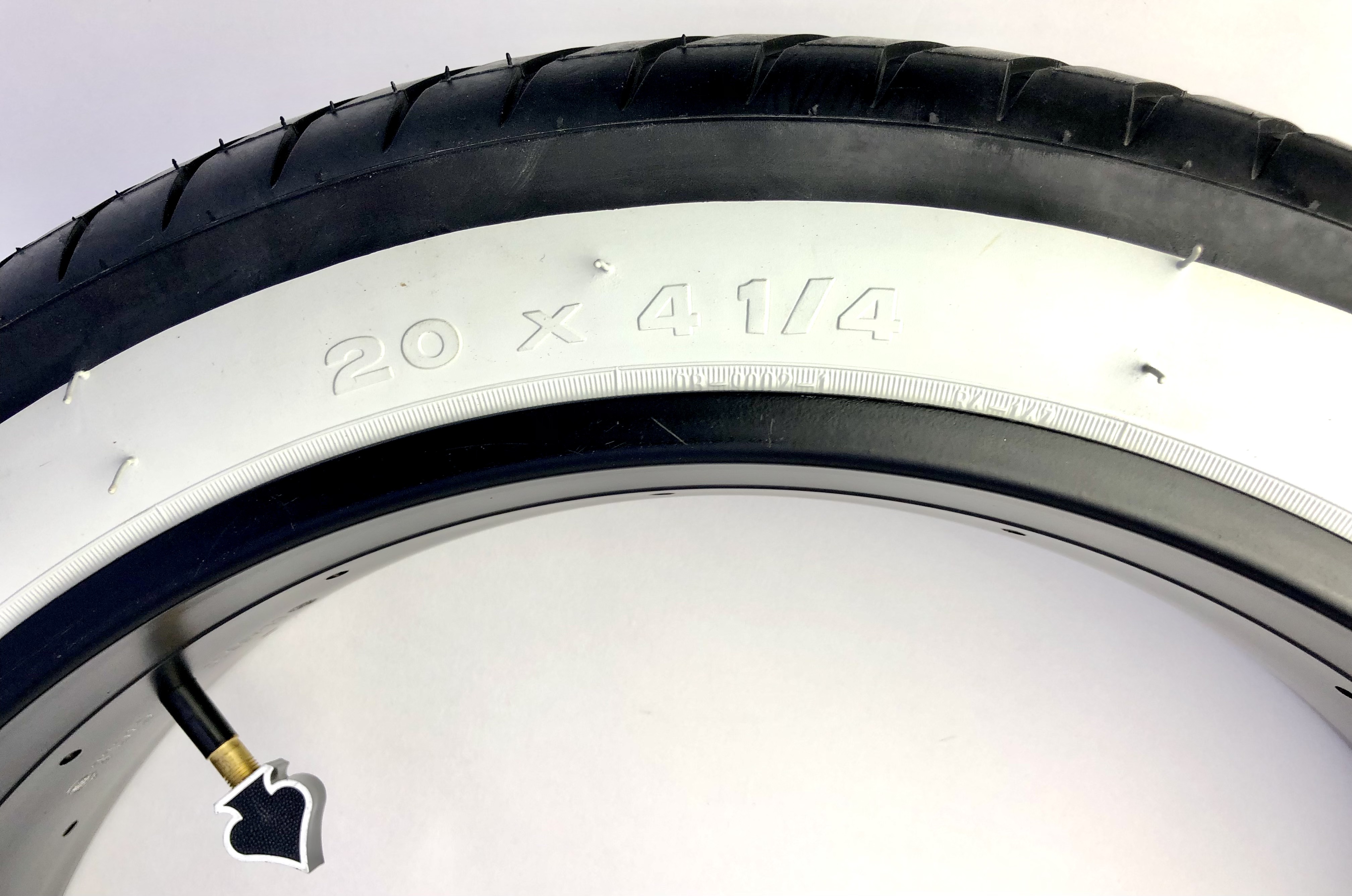 Street Hog III Tire 20 x 4 1/4 inch, whitewall | 9017