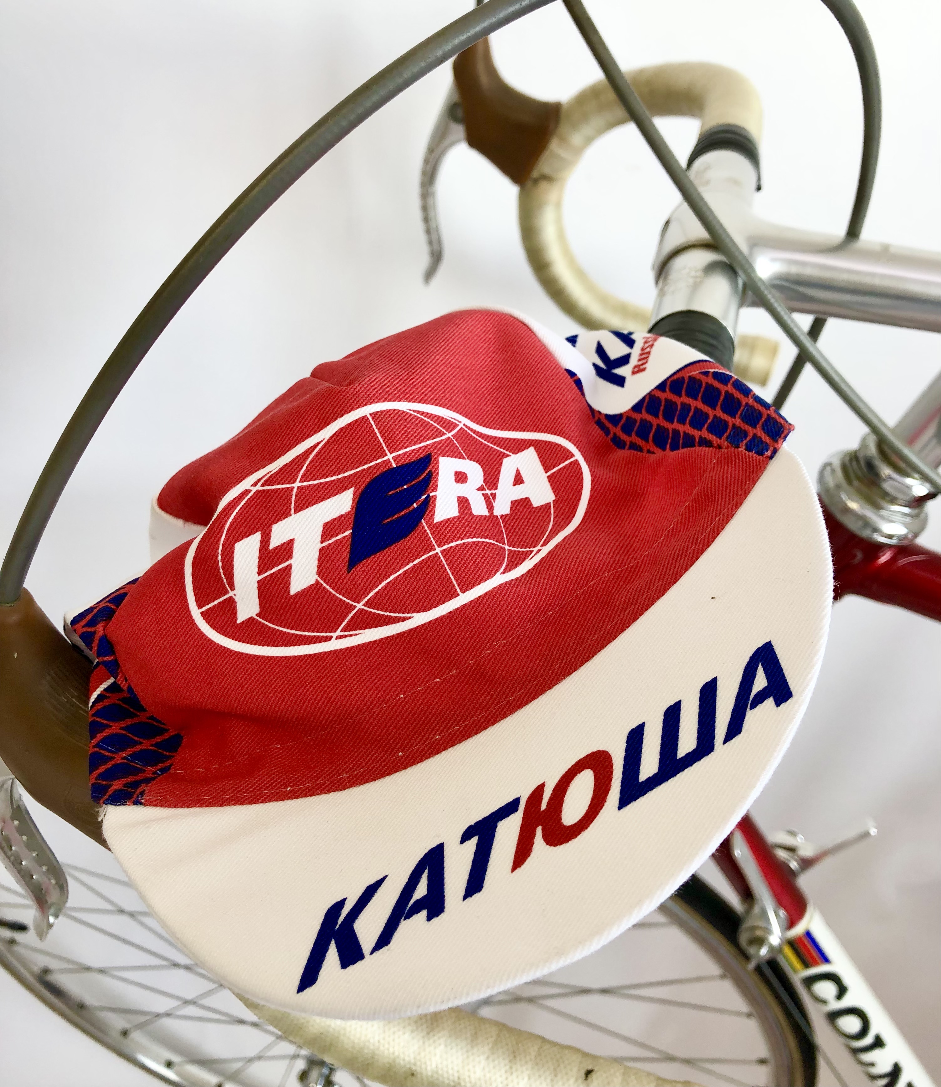 Rennradkappe_Historical_team_cap_retro_cycling_cap_radmutze_Rennkappe_Cycling_-Radlercap_La-Casquette_fahrradkultur_KATUSHA_tera13