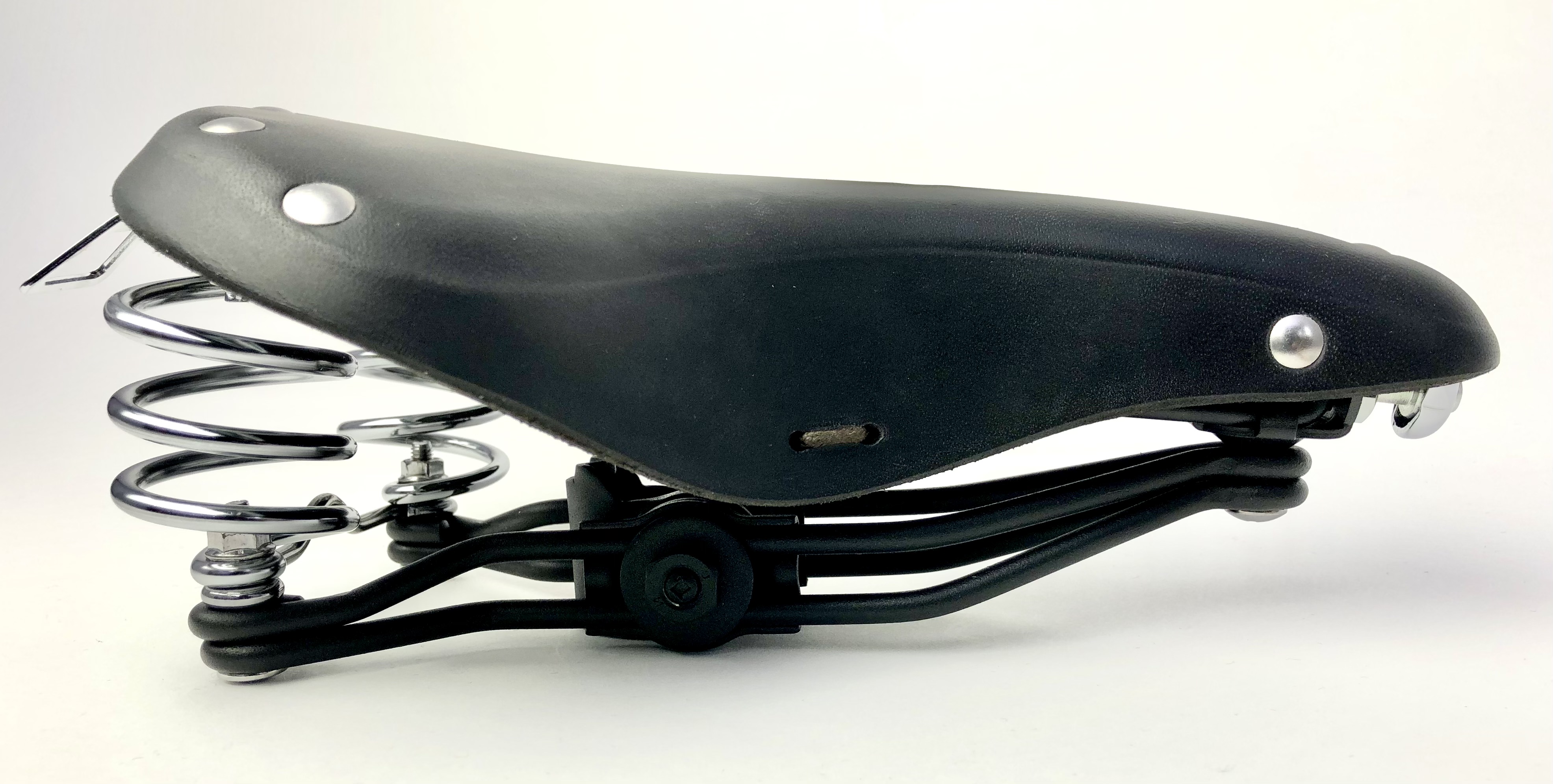 city_trekk_leather_saddle_bicycle_bike_gyes_pg