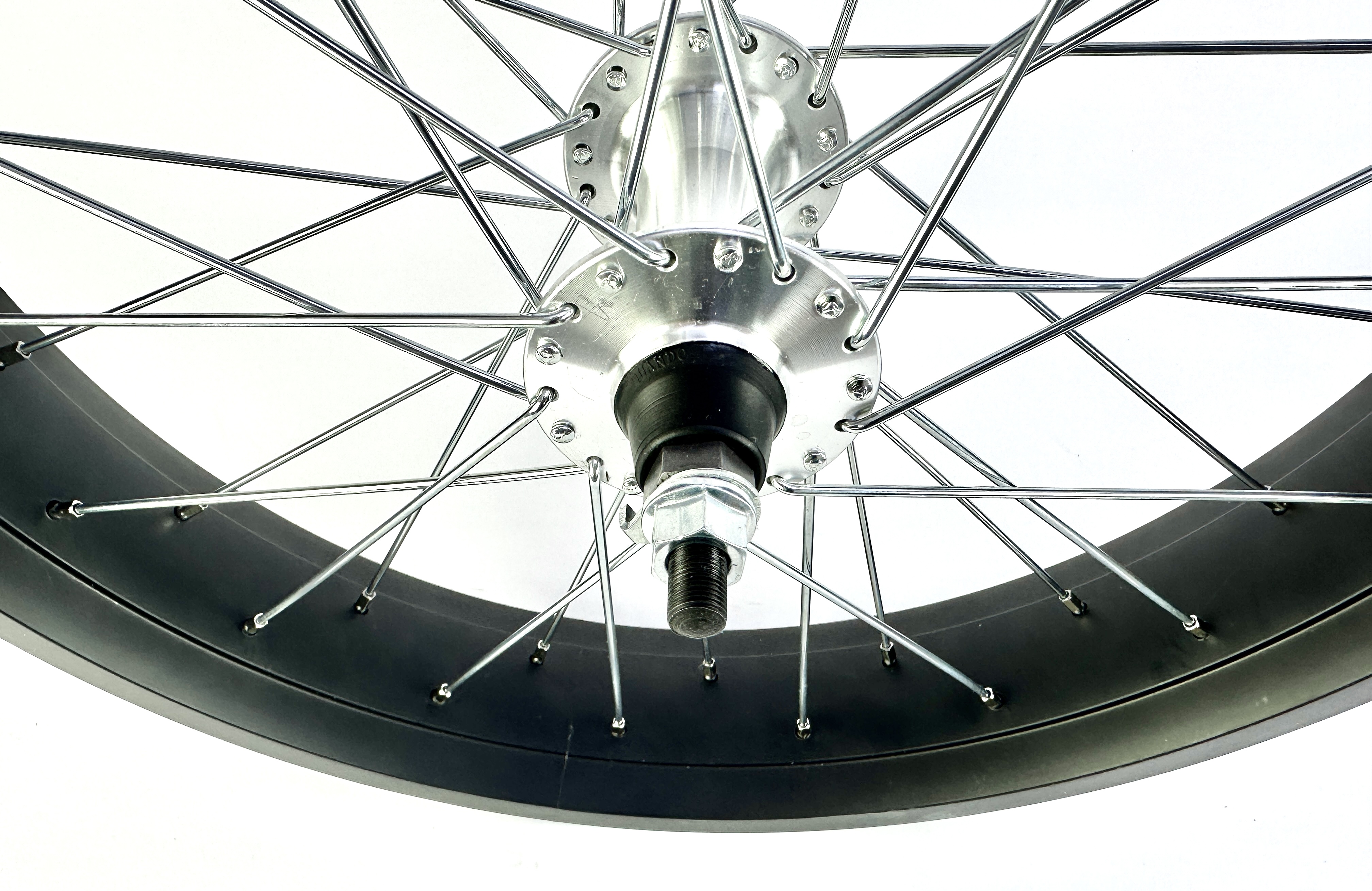 204 Front Wheel  20 x 4 inch Fat Bike 80 mm black with Disk silver Hub