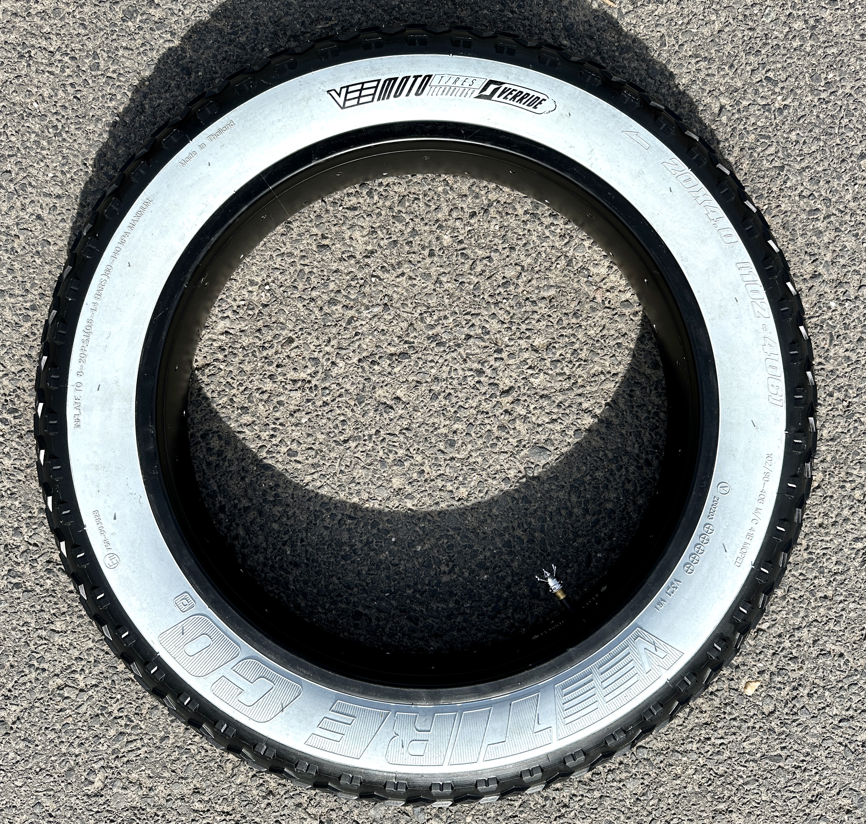 Mission_Command_weisswand_20x4_Fatbike_tire_i