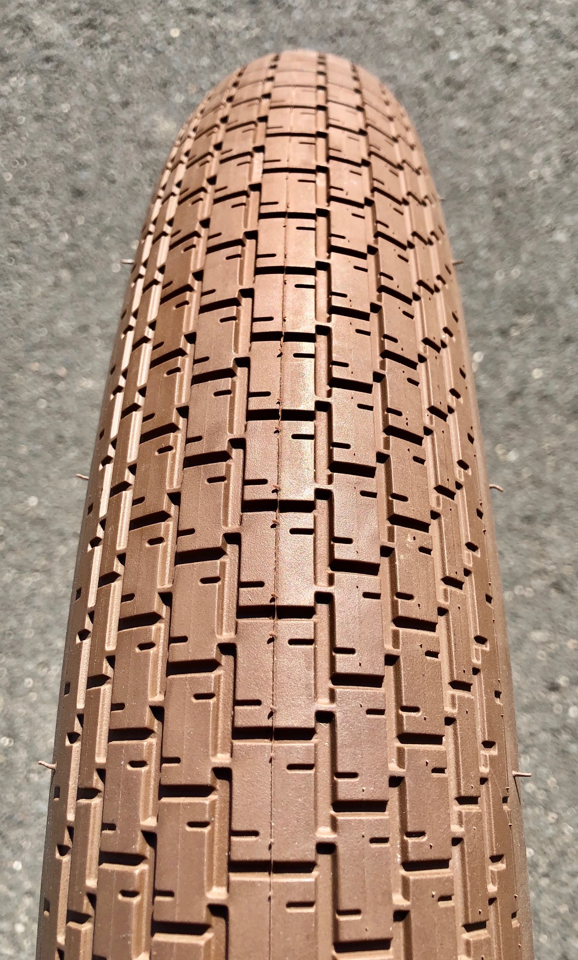 Tire Super Brick 26 x 3.0 brown