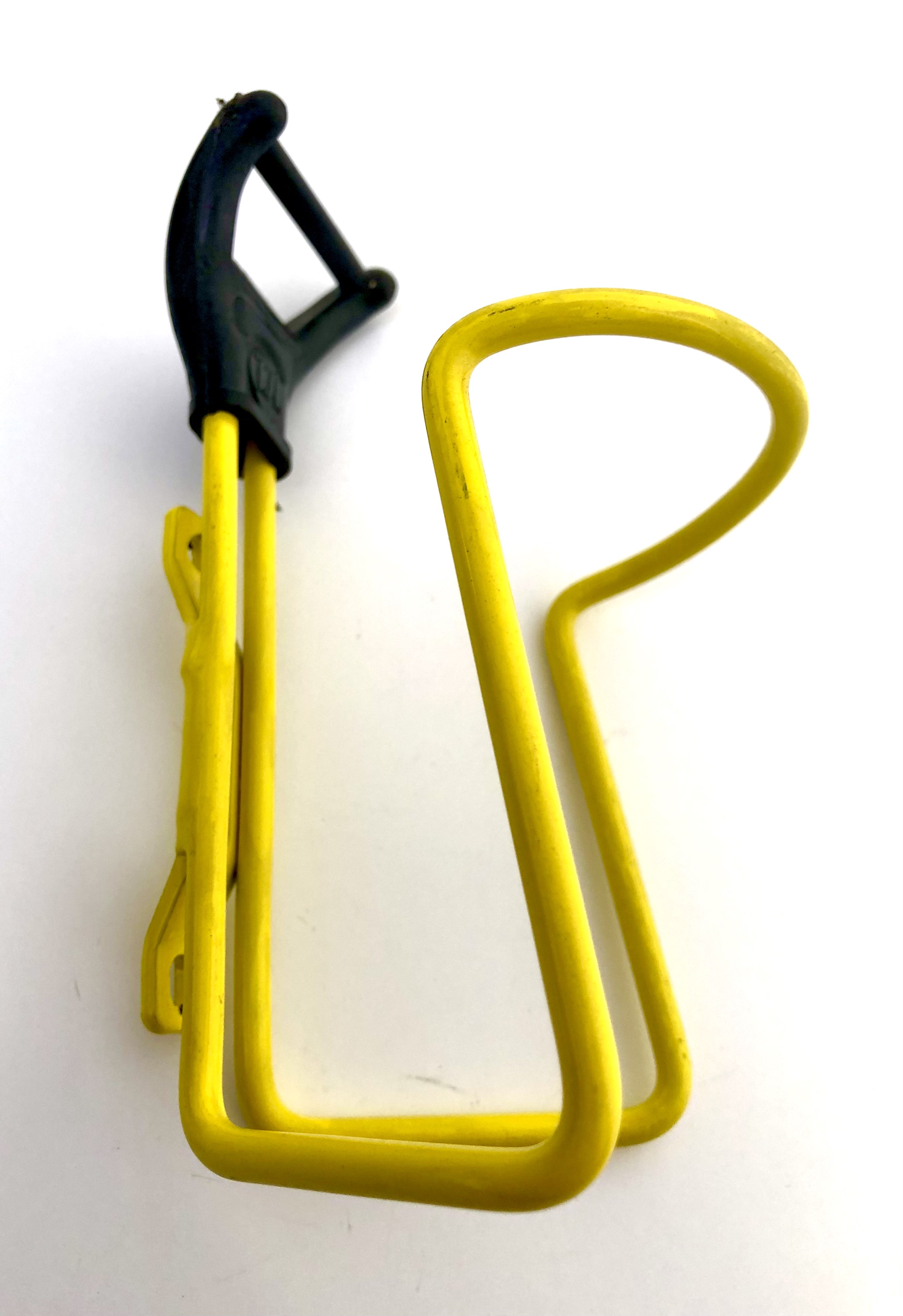 Bicycle bottle cage made of aluminum yellow