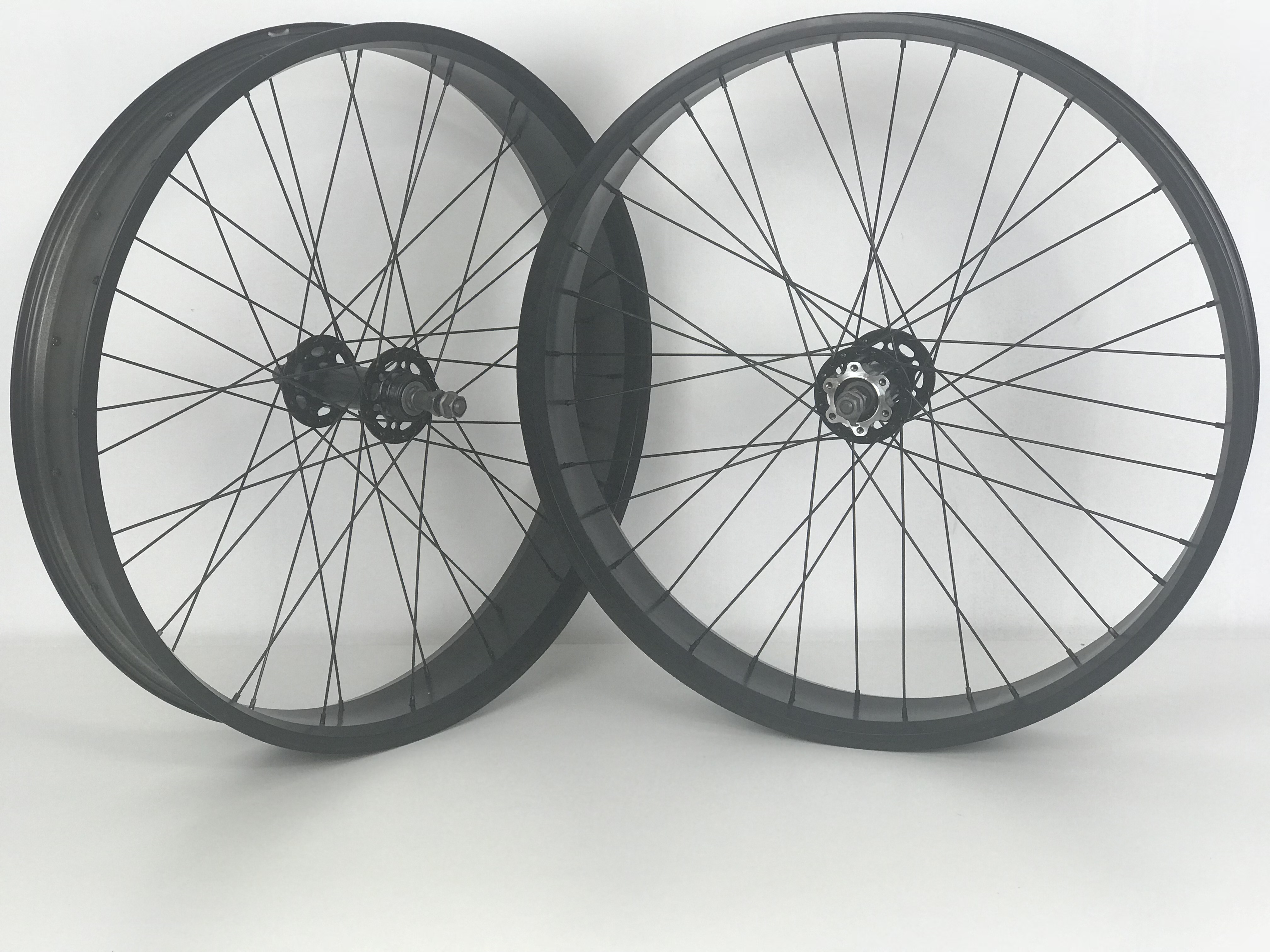 dothebike_rueda_82mm_36_radios_negra_2