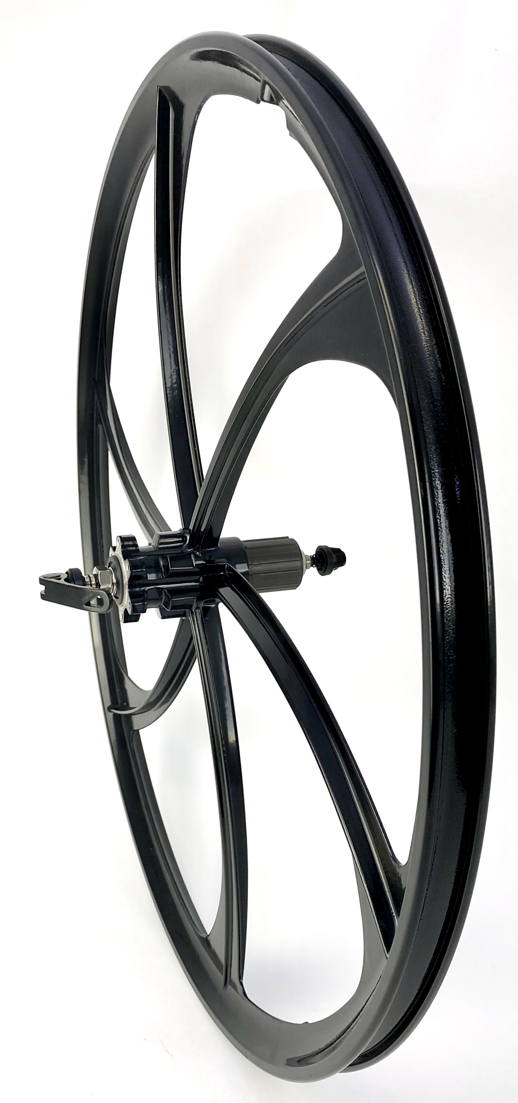 Rear Wheel Magnesium 26 inch 6 Spokes with Disc Mount and for Cassette