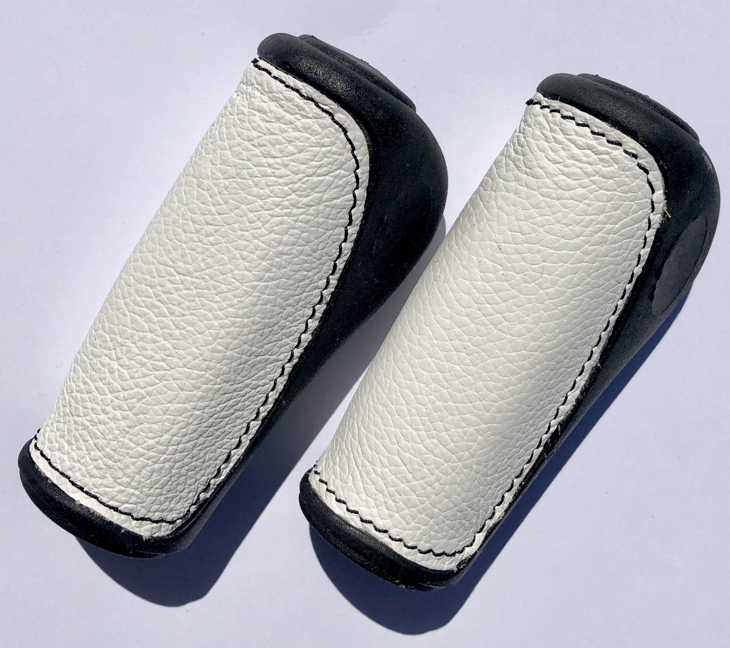 Handlebar Grips, leather inlay white short short