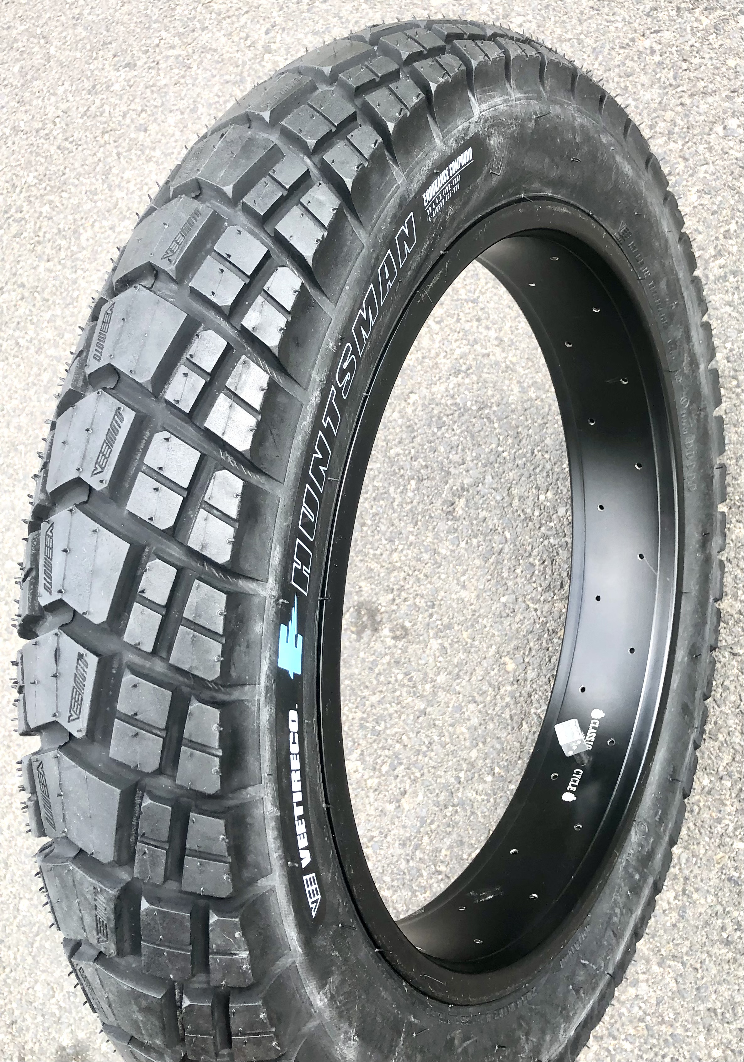 g04_Fatbike_tire_Huntsman_20x4_customize_h