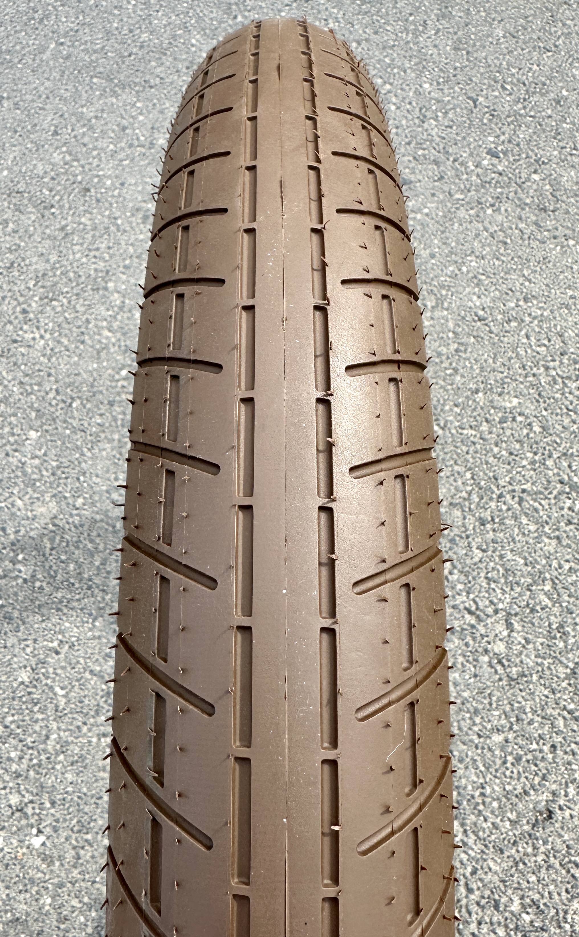 Tire Street Brick Semi Slick 26 x 3.0 brown
