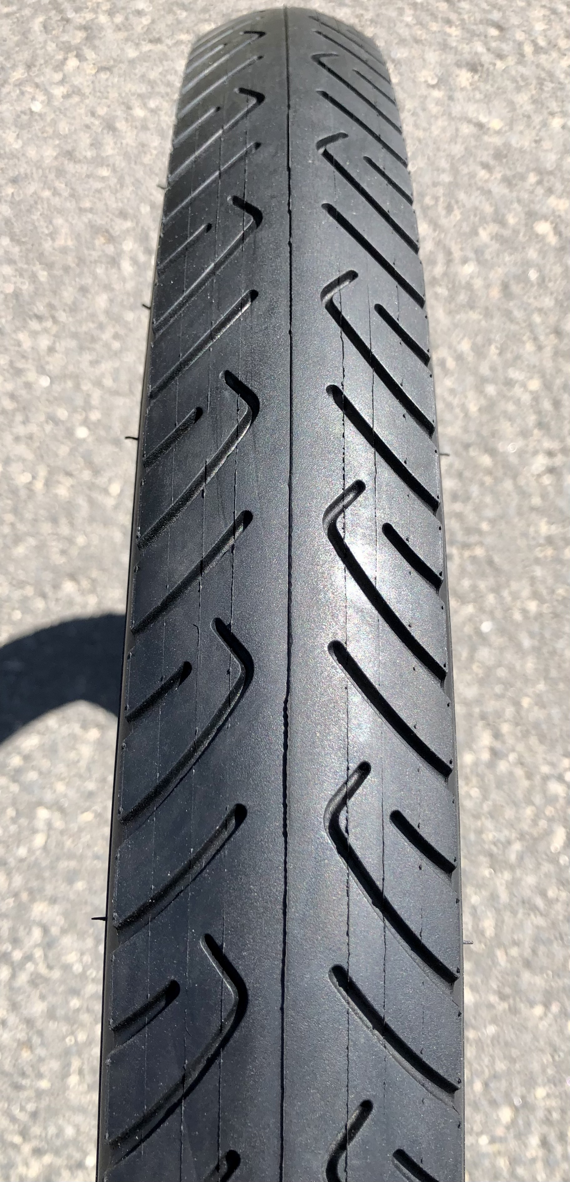 Tire_Kenda_Kraze_26x2-125_black_custom_bike_b