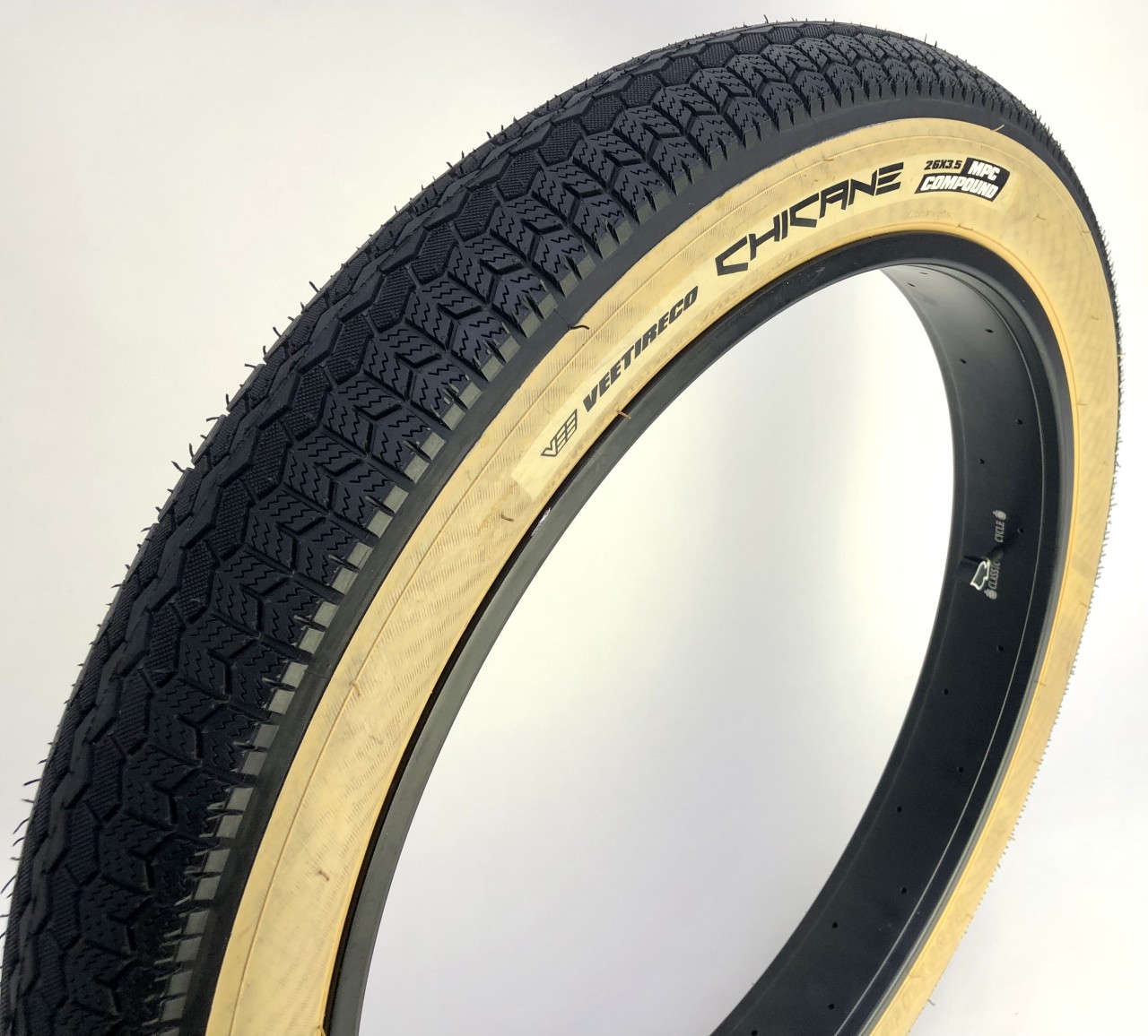 Tire Cruiser / Fat Bike Vee Rubber Chicane skinwall 26 x 3.5 89559