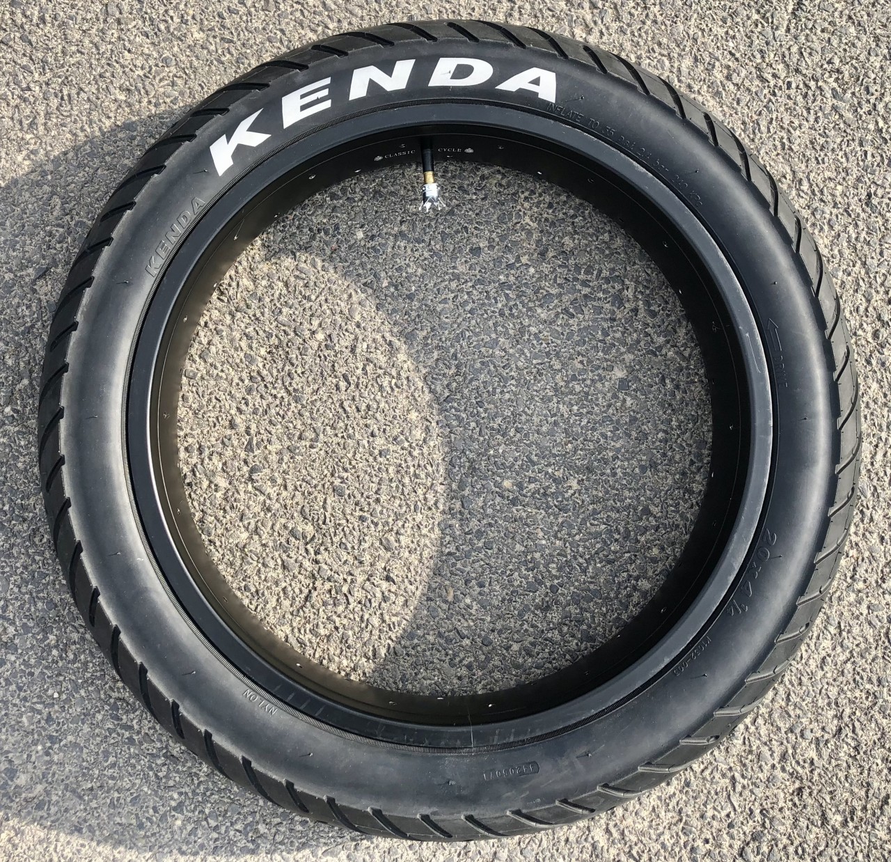 Pneu Kenda 20'' x 4.0'' renforcé - Tec & Way